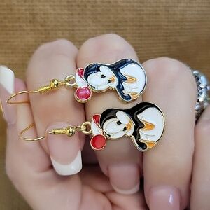 CHILLY WILLY WINTER FUN EARRINGS